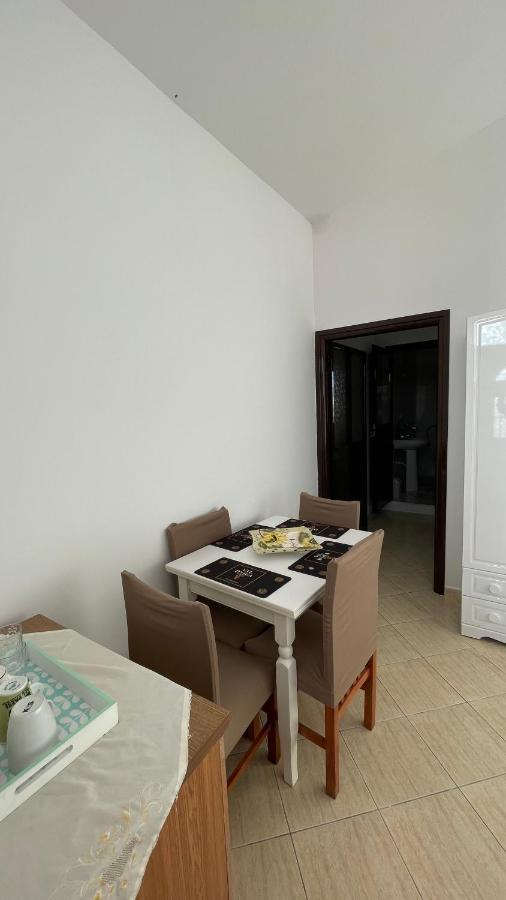 Vila Osmenaj Rent Room Or Apartment Vlorë Exterior foto