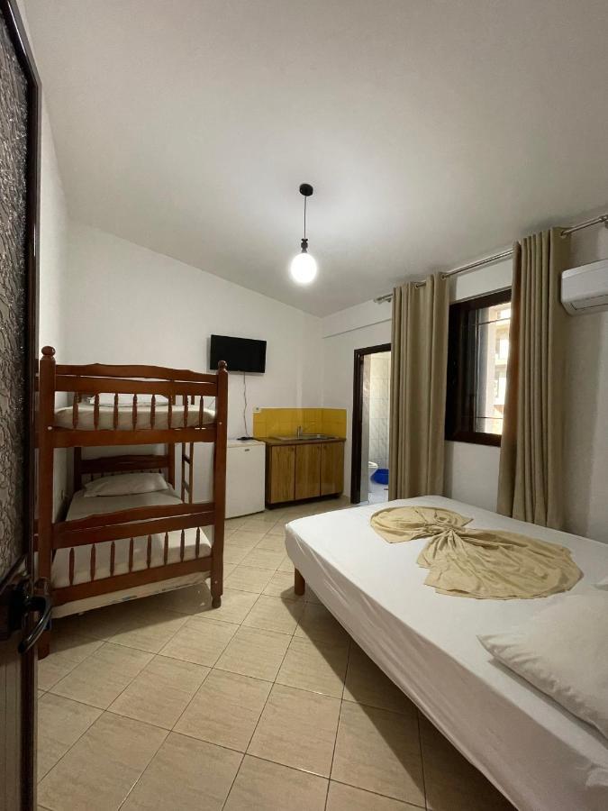 Vila Osmenaj Rent Room Or Apartment Vlorë Exterior foto